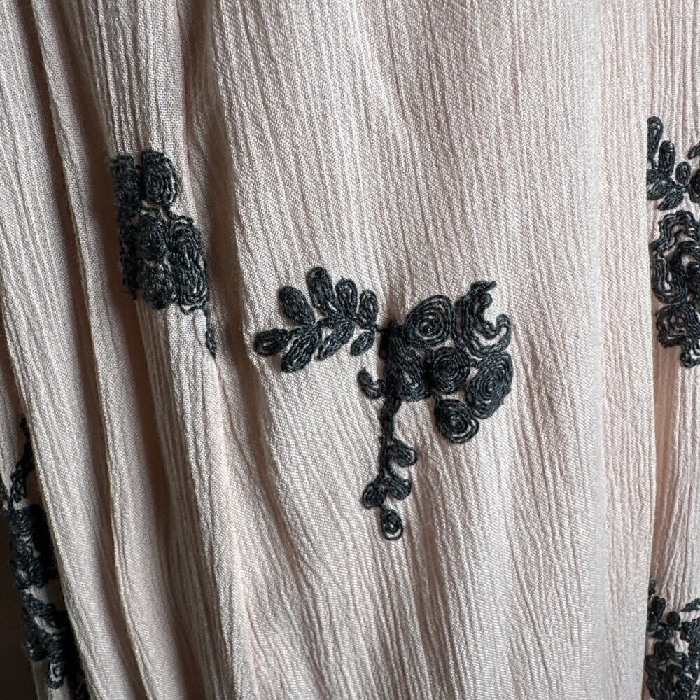 Free People Small Pink Grey Floral Embroidered Boho Austin Swing Mini Dress Boho - Picture 5 of 9